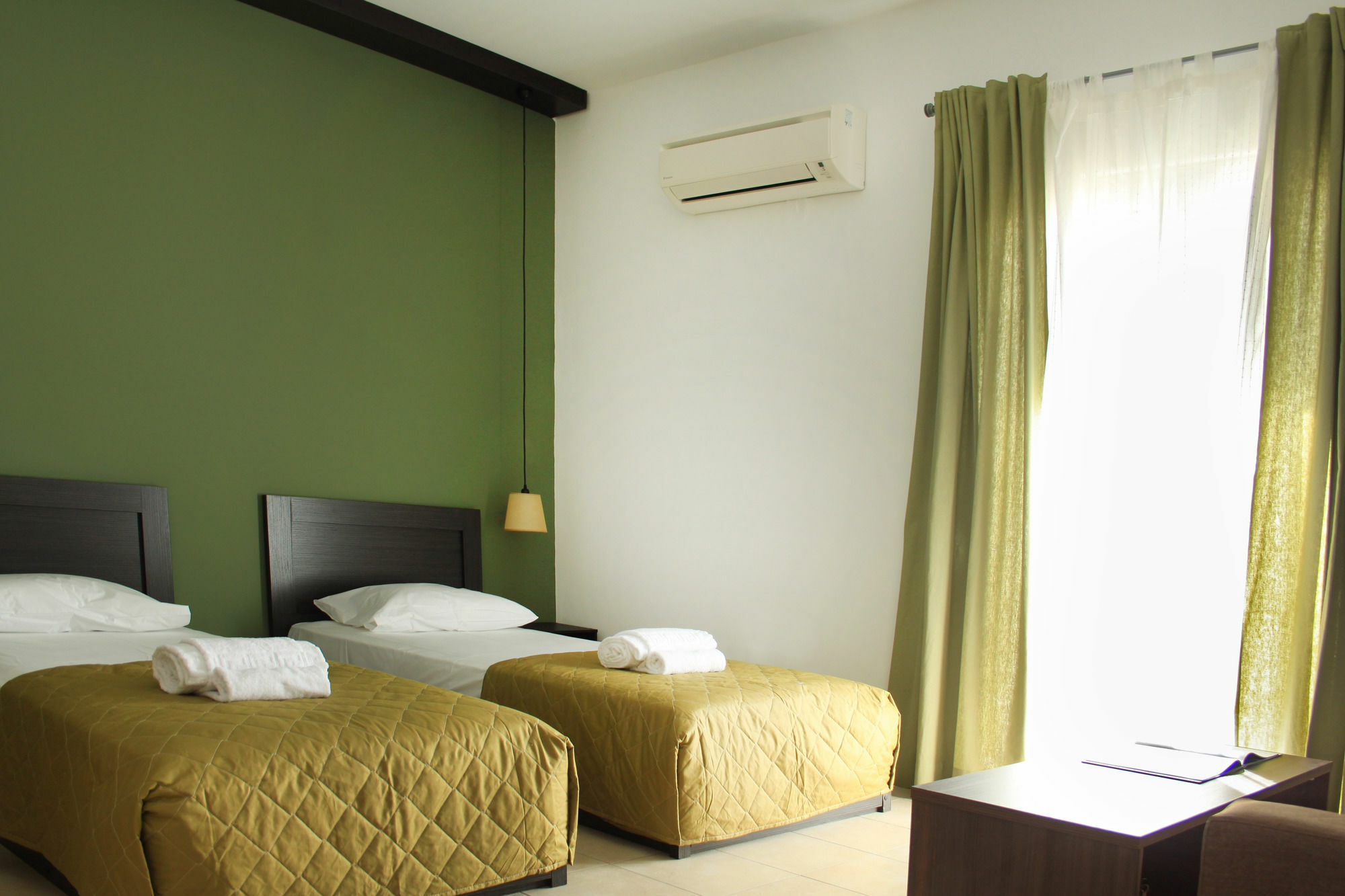 Krinis Apartments Rhodes City Екстер'єр фото