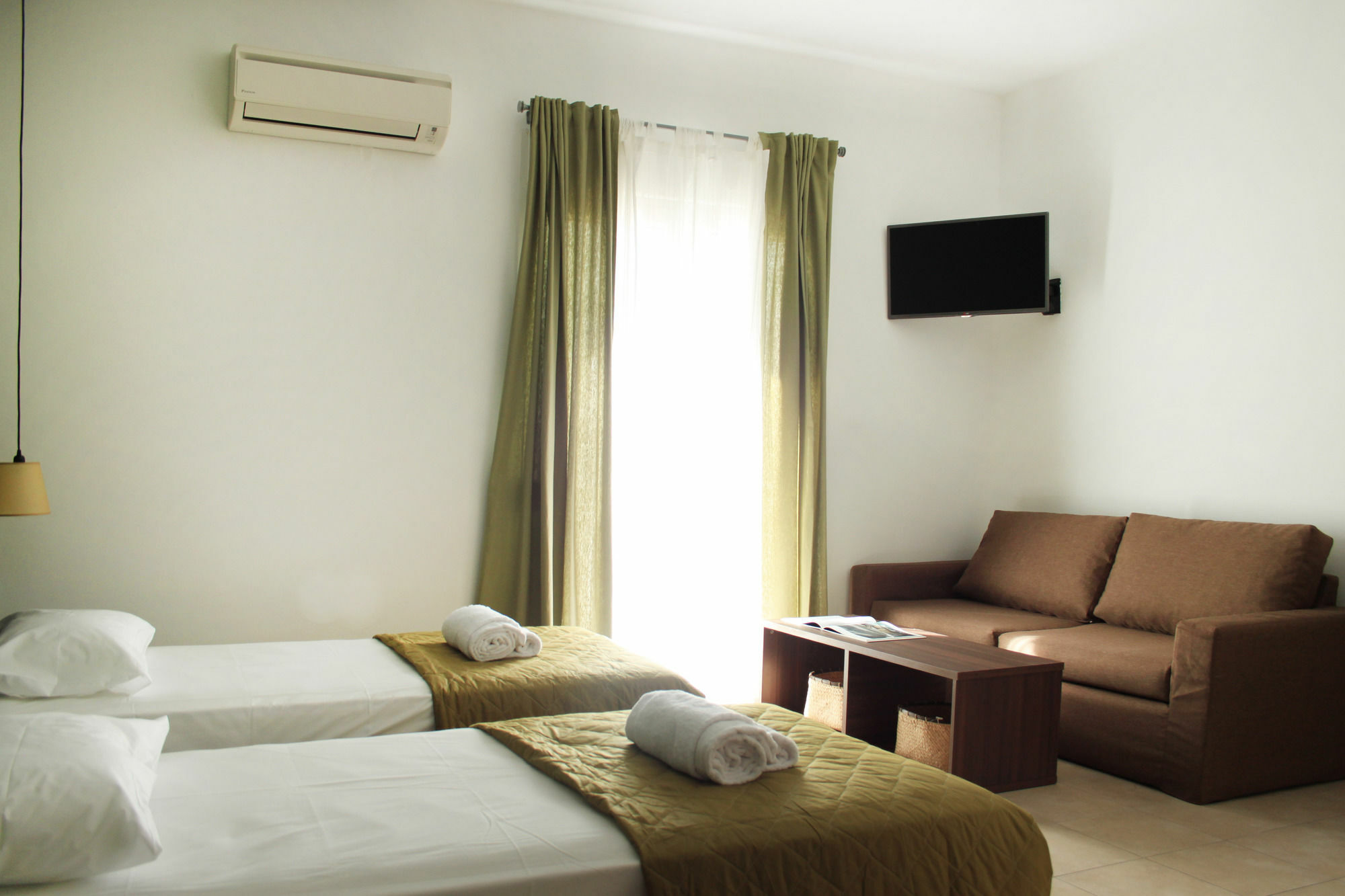 Krinis Apartments Rhodes City Екстер'єр фото