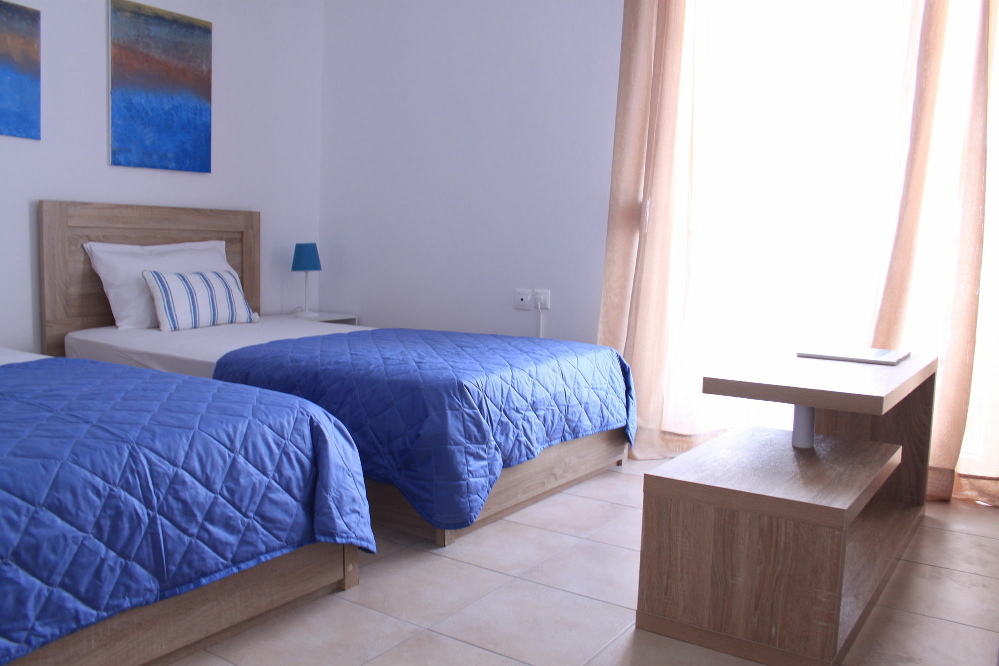 Krinis Apartments Rhodes City Екстер'єр фото